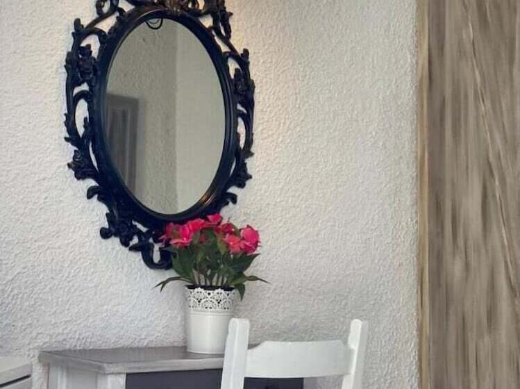 بنسيون Vougli View