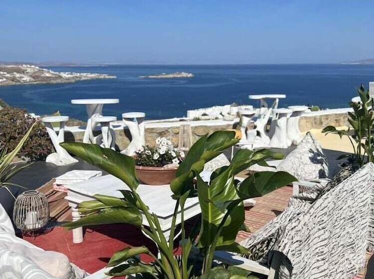 بنسيون Vougli View