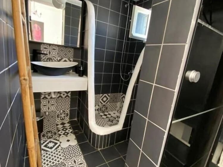 بنسيون Vougli View