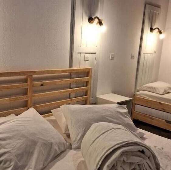 بنسيون Vougli View