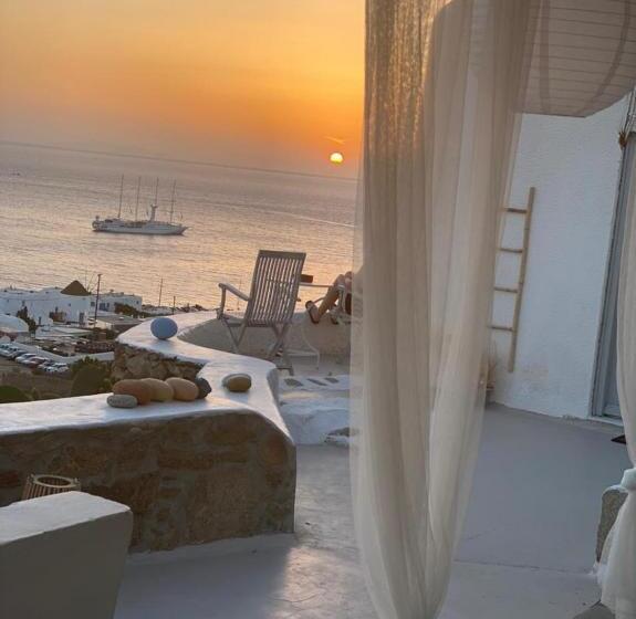 بنسيون Vougli View