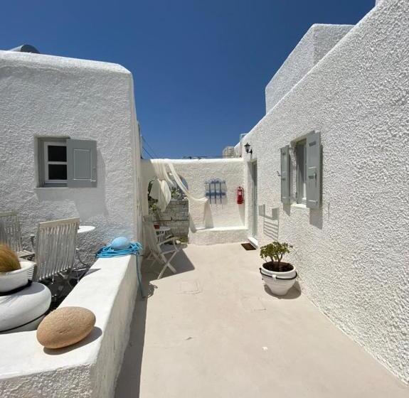 بنسيون Vougli View