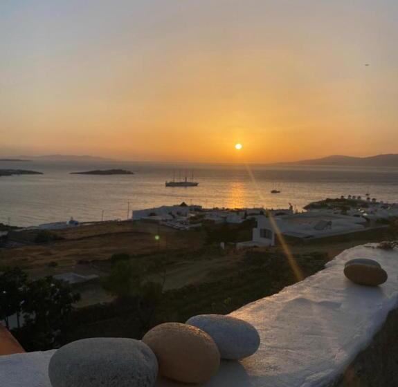 بنسيون Vougli View