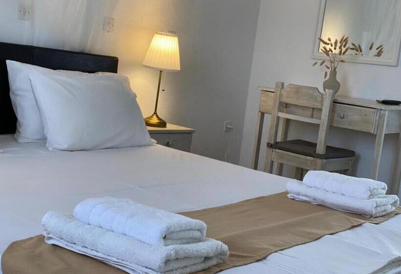 بنسيون Vougli View