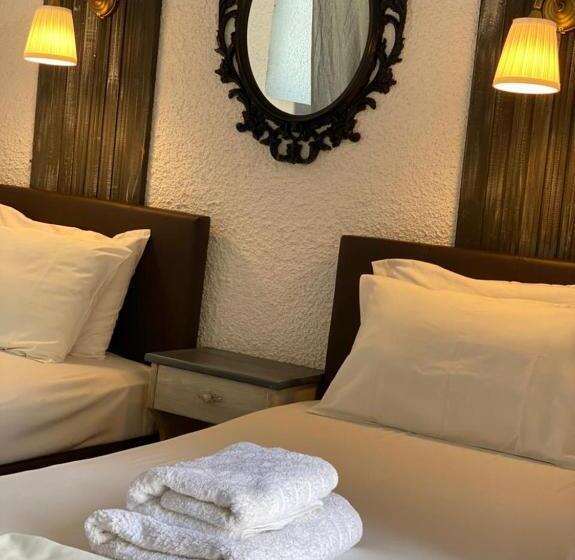 بنسيون Vougli View