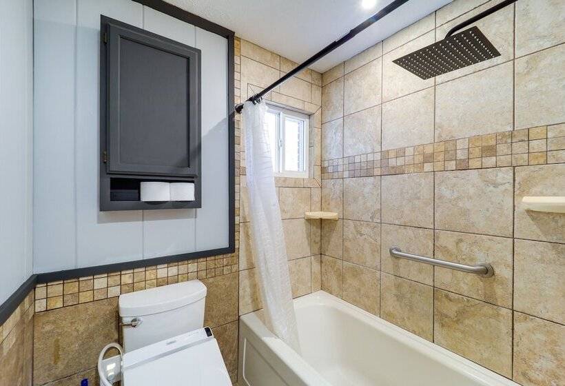 Pet Friendly Boone Home W/ Scenic Mountain Views!