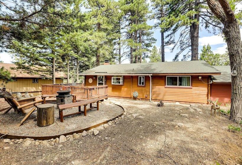Pet Friendly Cabin W/ Fire Pit & Game Room!
