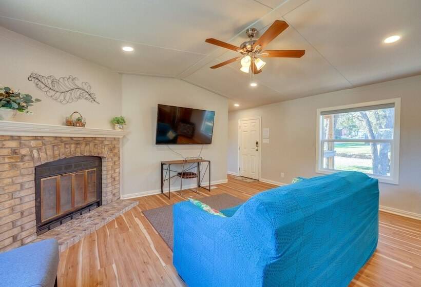 Pet Friendly Canyon Lake Home ~ 3 Mi To Water!