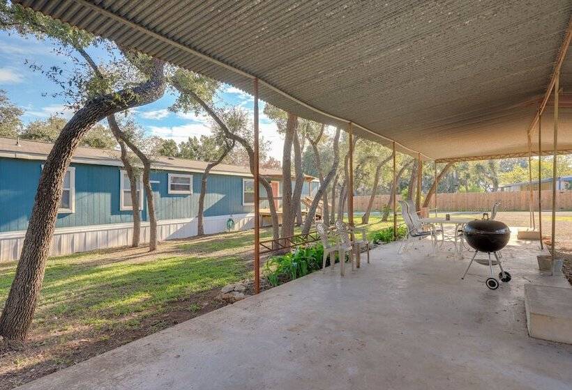 Pet Friendly Canyon Lake Home ~ 3 Mi To Water!