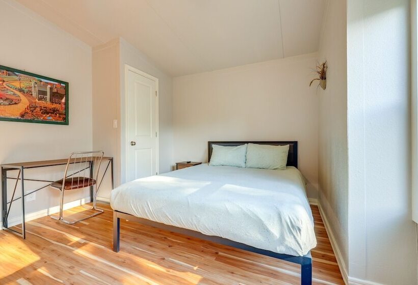 Pet Friendly Canyon Lake Home ~ 3 Mi To Water!