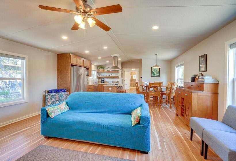 Pet Friendly Canyon Lake Home ~ 3 Mi To Water!