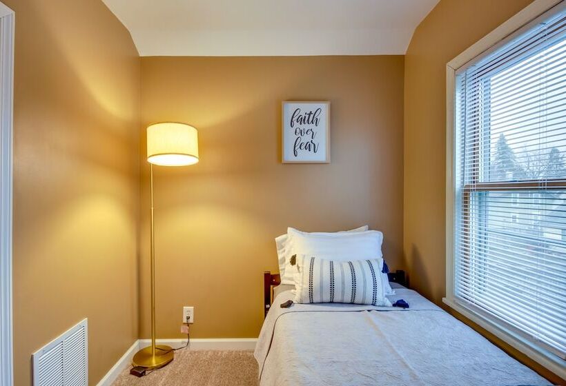 Pet Friendly Cottage: 8 Mi To Paul Bunyan Land!