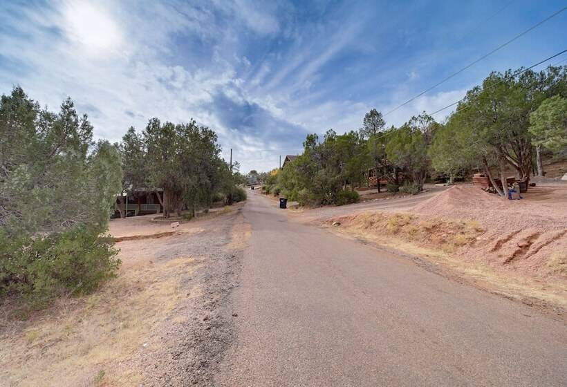 Pet Friendly Payson Cabin W/ Game Room!