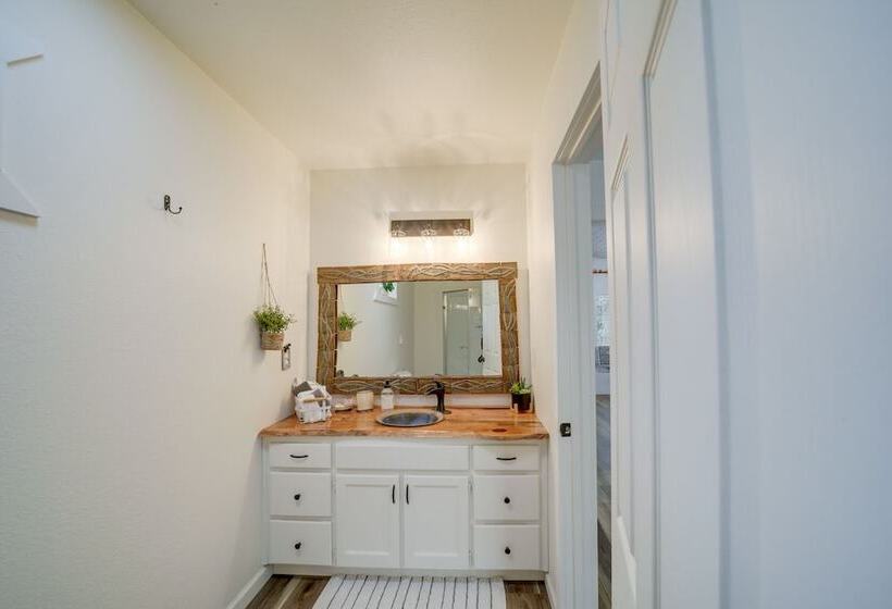 Pet Friendly Payson Cabin W/ Game Room!
