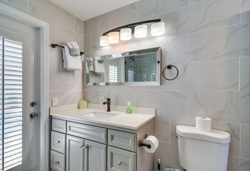 Pinellas Park Escape W/ Heated Pool!