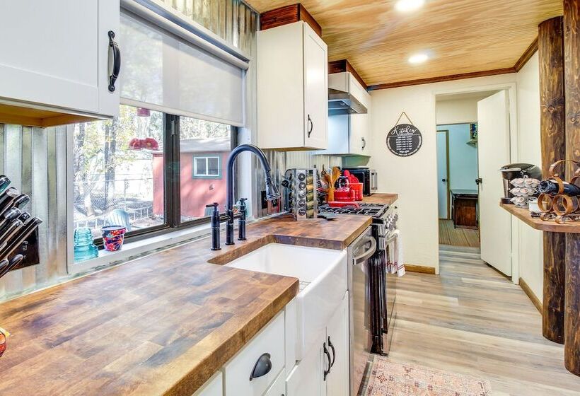 Pinetop Lakeside Cabin Rental: Porch & Fire Pit!