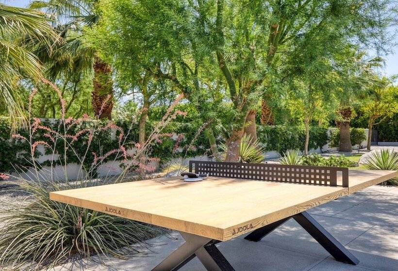 Polo Villa 3 By Avantstay Features Expansive Putting Green, Pool, Spa & Outdoor Firepit 260328 6 Bed