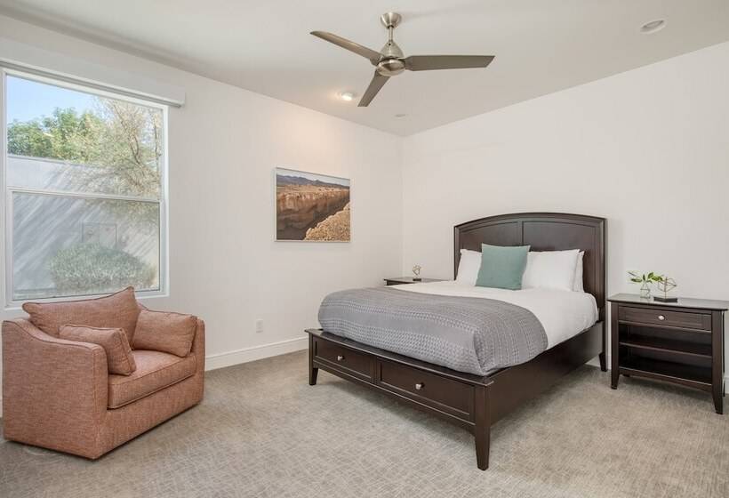 Polo Villa 3 By Avantstay Features Expansive Putting Green, Pool, Spa & Outdoor Firepit 260328 6 Bed