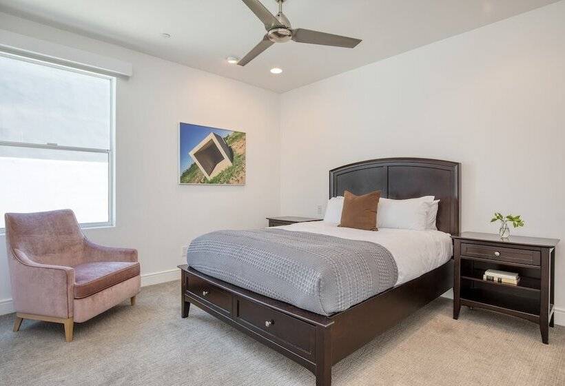 Polo Villa 3 By Avantstay Features Expansive Putting Green, Pool, Spa & Outdoor Firepit 260328 6 Bed