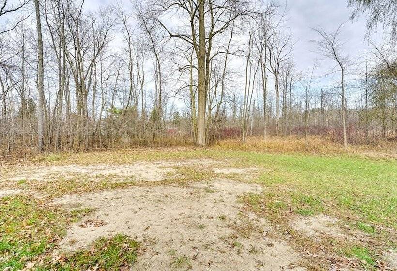 Quiet Country Home By Shay Lake!