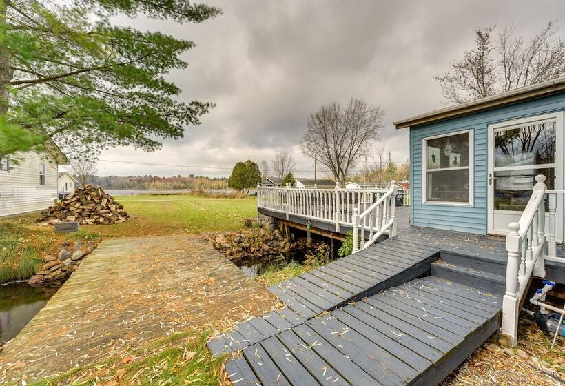 Lakefront Reed City Home W/ Fire Pit On 2 Acres!