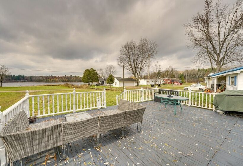 Lakefront Reed City Home W/ Fire Pit On 2 Acres!