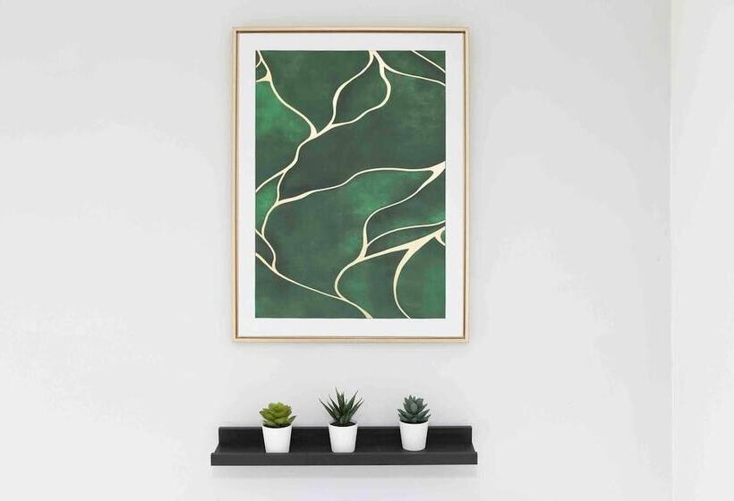 Резиденция Leeds Luxury 3 Bedroom Retreat