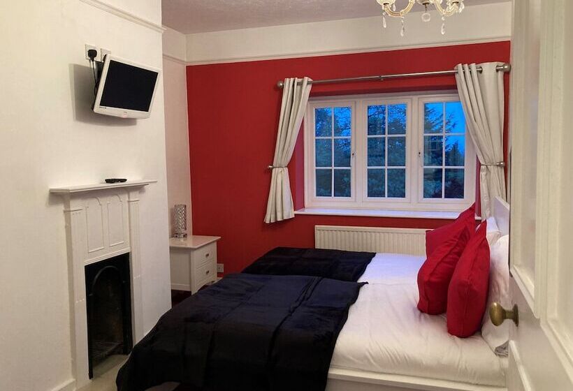 דירת נופש Amazing 100 Year Old Church Rectory