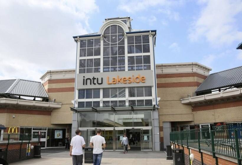 レジデンス Immaculate 3 Bed Luxury House In Dagenham London