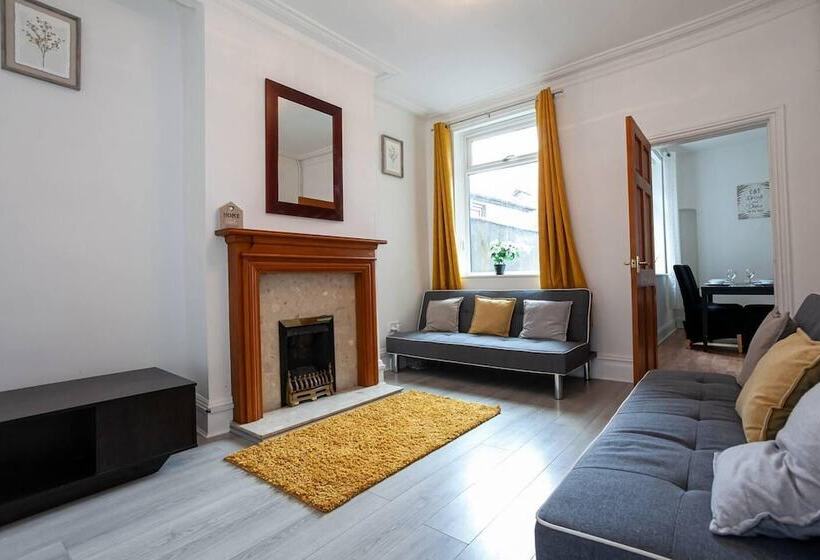 레지던스 Stay Comfortable City Centre Spacious 4 Bed House!