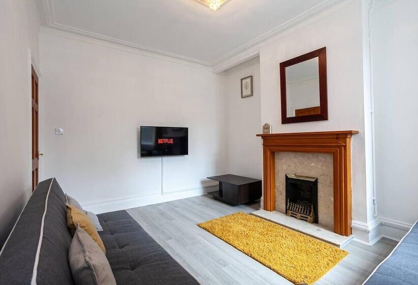 레지던스 Stay Comfortable City Centre Spacious 4 Bed House!