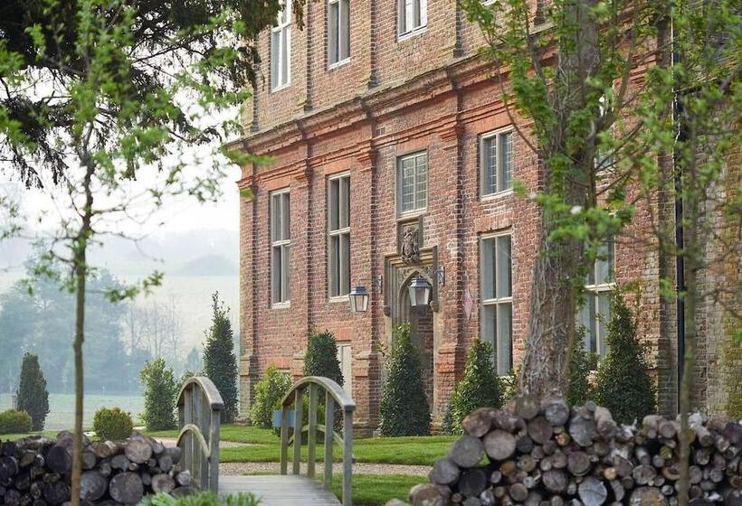 إقامة Tranquil Bridge Escape