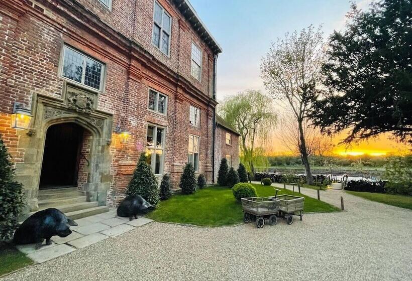 إقامة Tranquil Bridge Escape