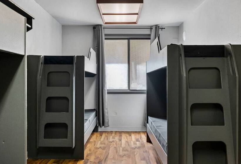 אתר נופש Camp Silver Spur