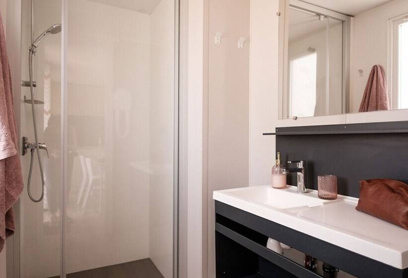 אתר נופש Slow Village Marennes Oléron