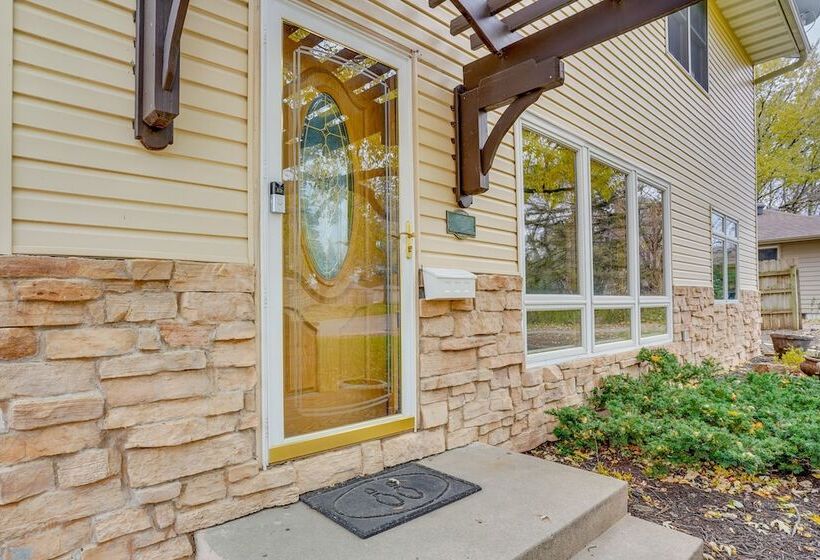 Richfield Home ~ 10 Mi To Central Minneapolis!