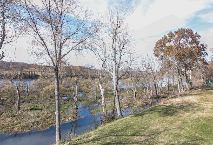 Riverfront Cotter Home: Close To Trout Fishing!