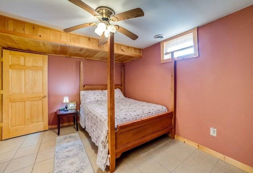 Romantic Afton Escape W/ Fire Pit & Scenic Views