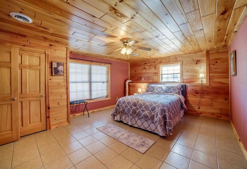 Romantic Afton Escape W/ Fire Pit & Scenic Views