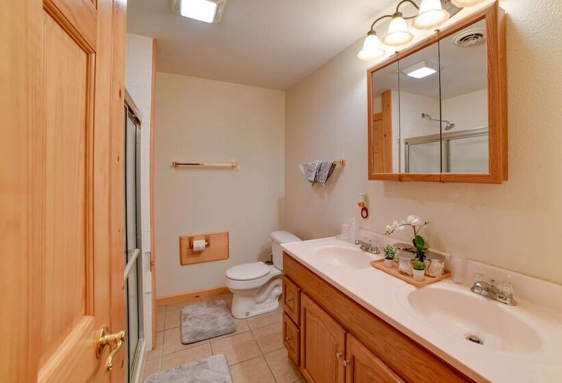 Romantic Afton Escape W/ Fire Pit & Scenic Views