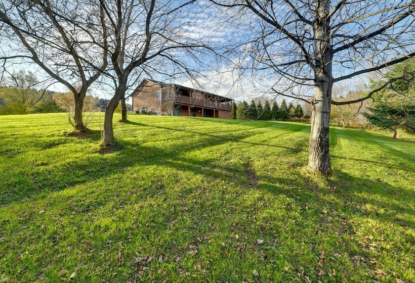 Romantic Afton Escape W/ Fire Pit & Scenic Views