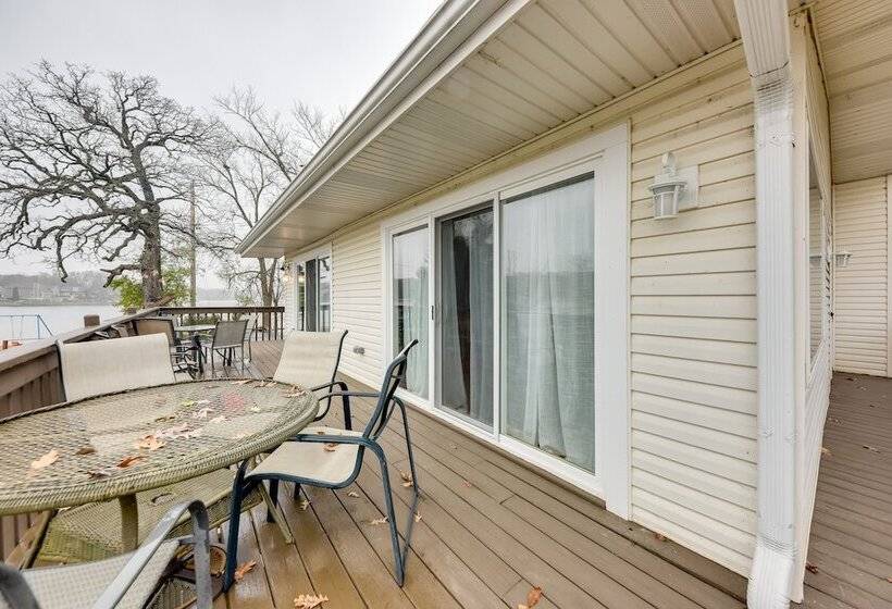 Salem Vacation Home W/ Dock: Steps To Paddock Lake