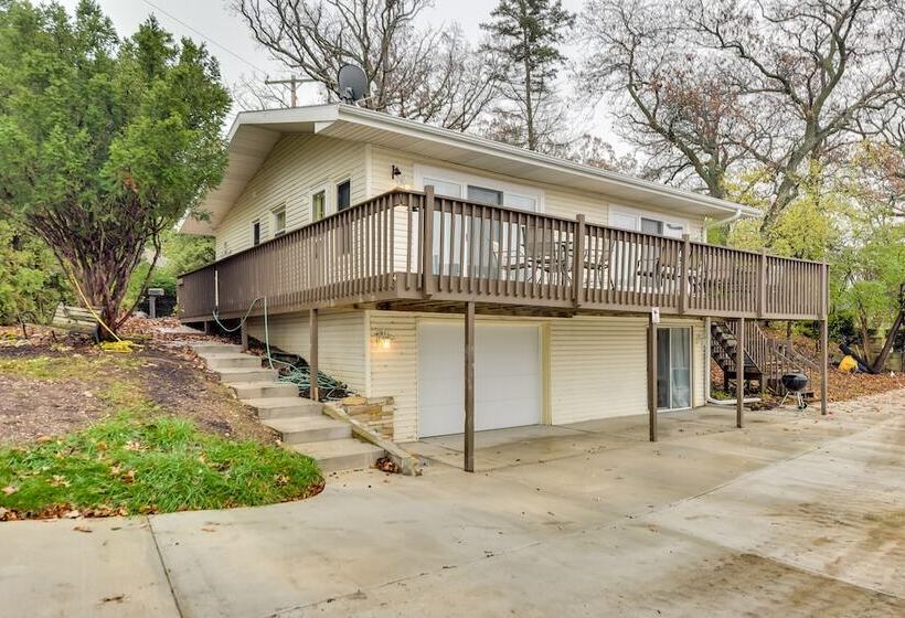 Salem Vacation Home W/ Dock: Steps To Paddock Lake