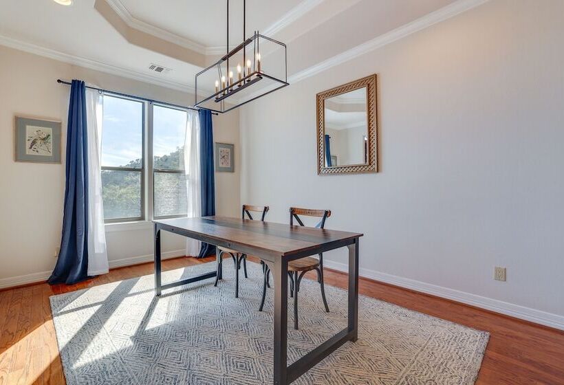 Scenic Canyon Lake Vacation Home Near Boat Ramp!