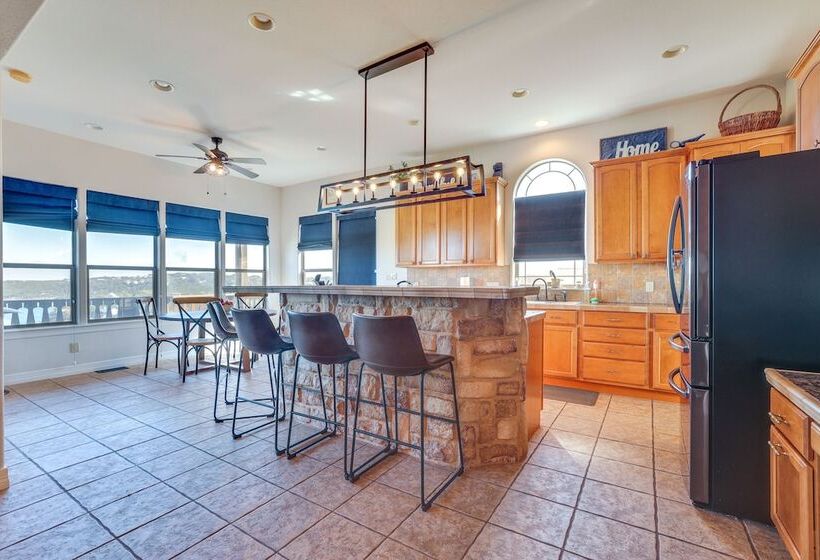 Scenic Canyon Lake Vacation Home Near Boat Ramp!