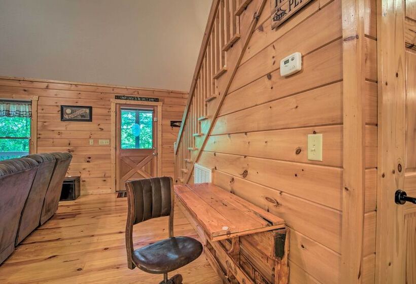 Secluded Ellijay Resort Cabin, 7 Mi To Dtwn!