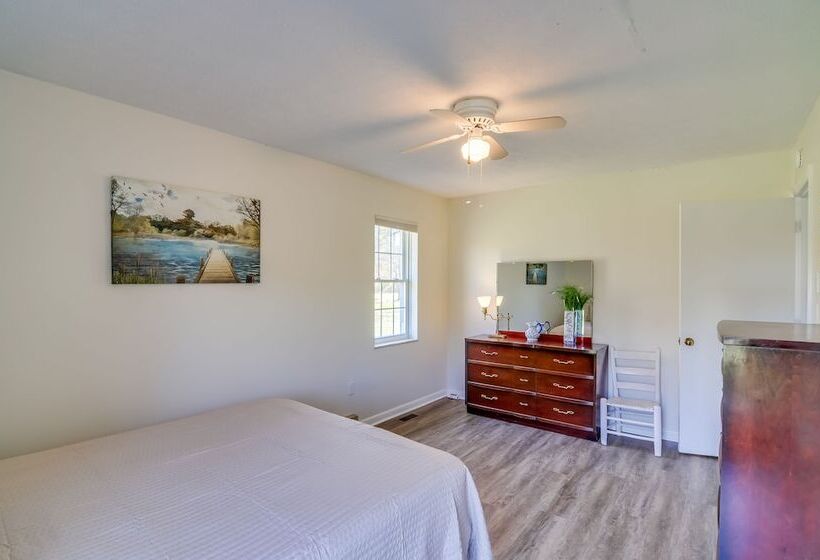 Secluded Jamestown Home ~ 5 Mi To Lake Cumberland!