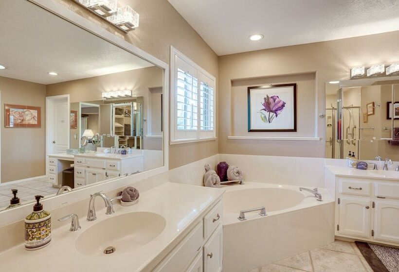 Luxury Sedona Retreat W/ Breathtaking Views