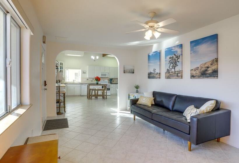 Serene Home W/ Yard   8 Mi To Joshua Tree!
