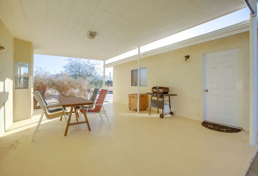 Serene Home W/ Yard   8 Mi To Joshua Tree!
